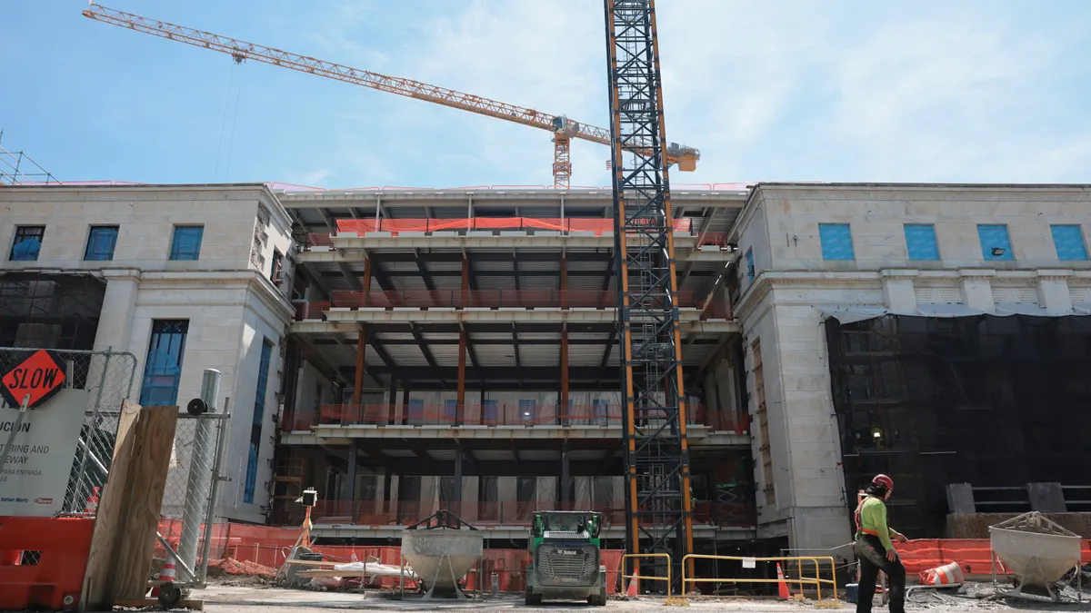 Federal Reserve building under construction