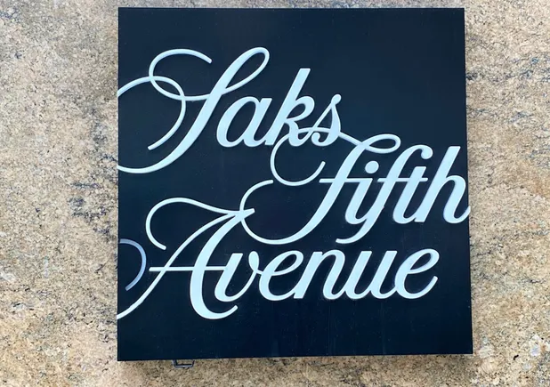 Saks Fifth Avenue taps AI for customer inquiries