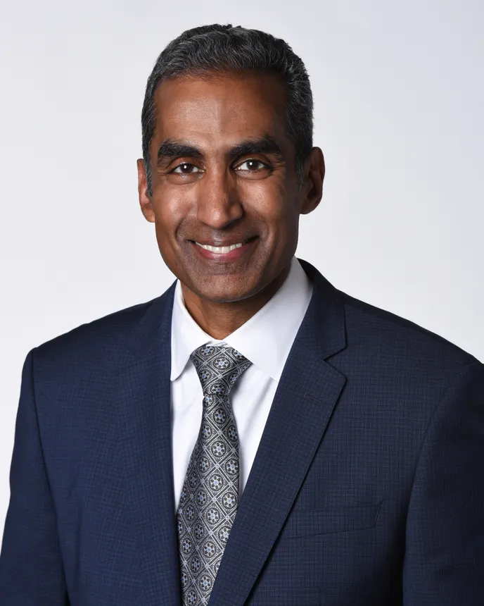 headshot of Jacobs CEO Bob Pragada