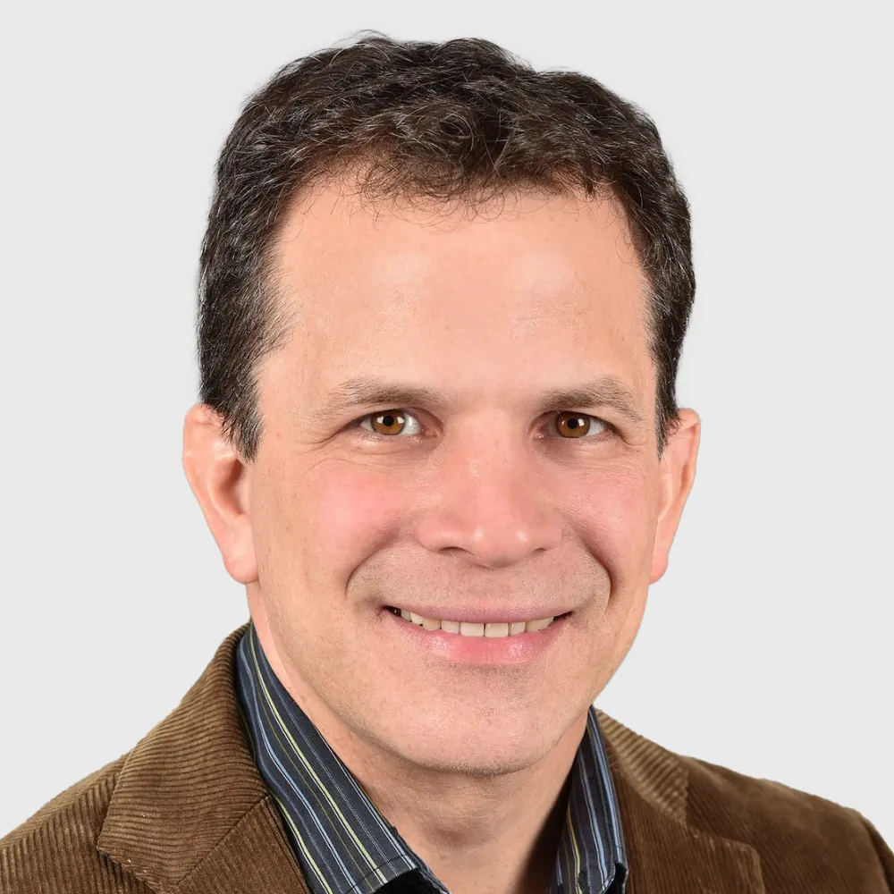 Jonathan Kagan headshot