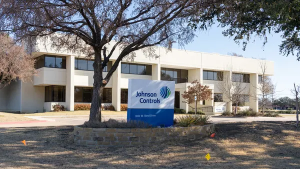 Johnson Controls, data center chillers, Aaron Lewis, Katie McGinty, Data Center World