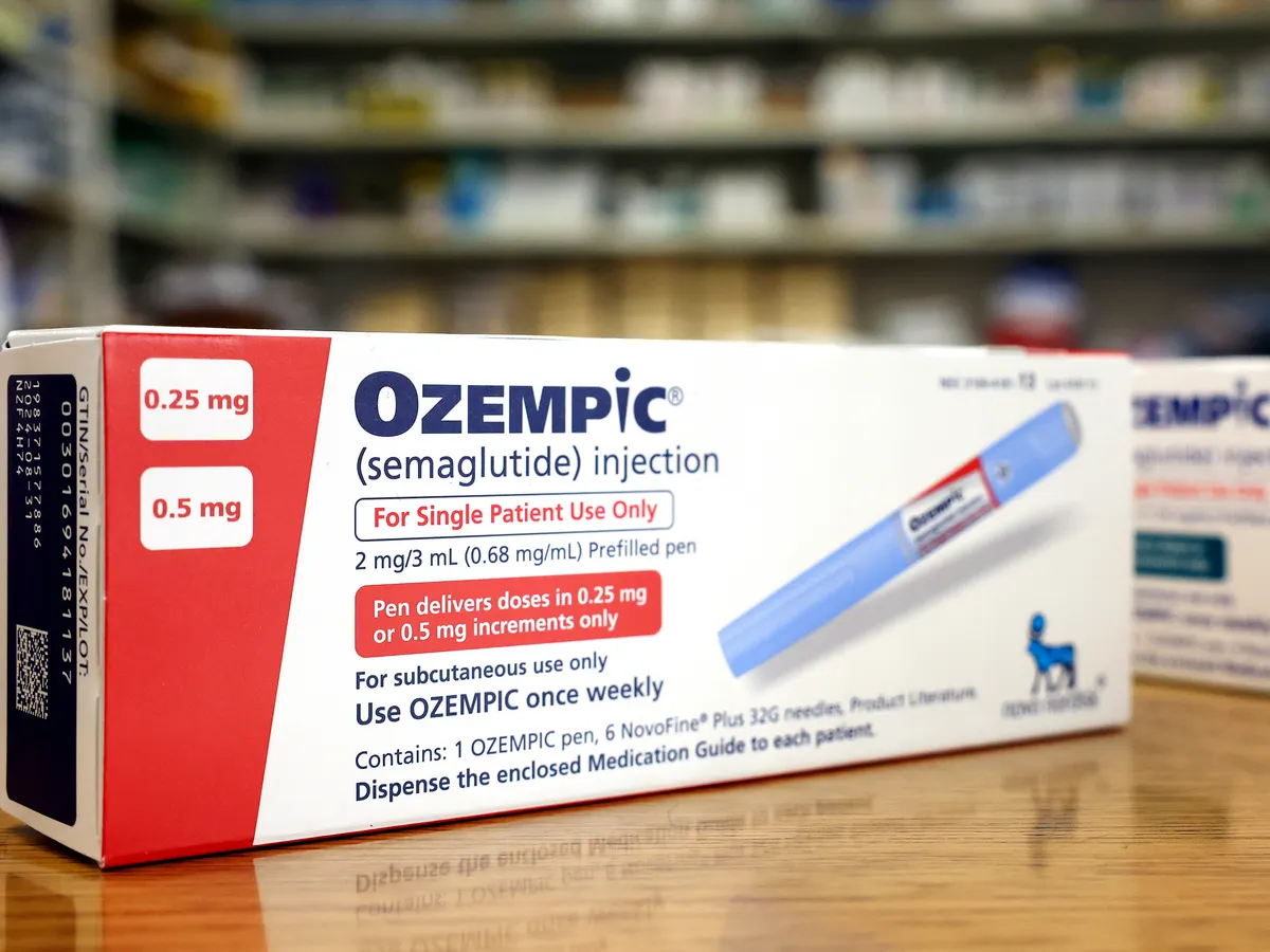 too much sugar on semaglutide 🟣 Ozempic (Semaglutide): Common Side Effects: ➟ Ozempic is a GLP-1  receptor agonist used for type 2 diabetes (and sometimes for weight  management under medical guidance). Side effects are most common when