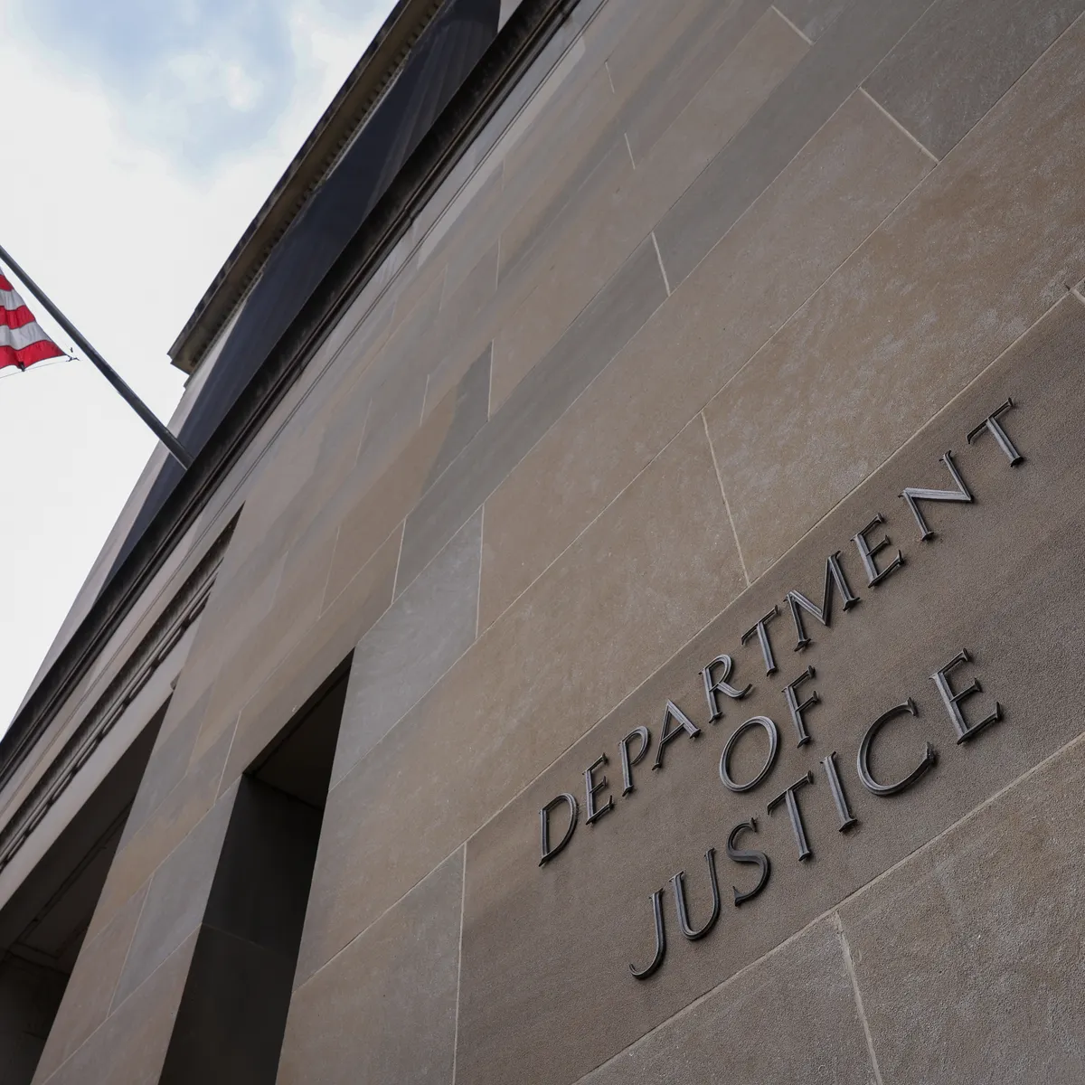 Goldman, JPMorgan alum gambled seed round funding: DOJ | Banking Dive