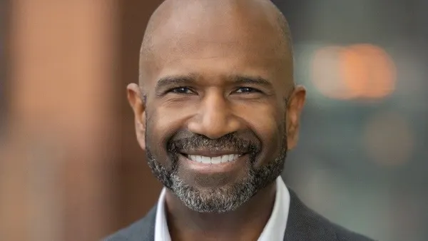 A headshot of Eric Lenard