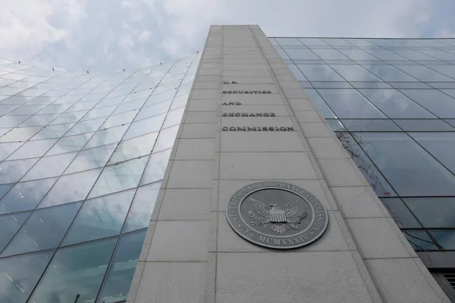 Most investors oppose semiannual reporting option: CFA Institute
