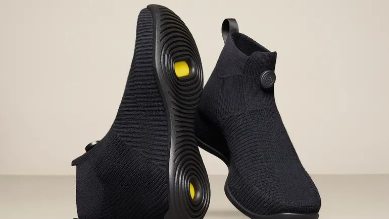 Allbirds makes zero-carbon shoe available to the public