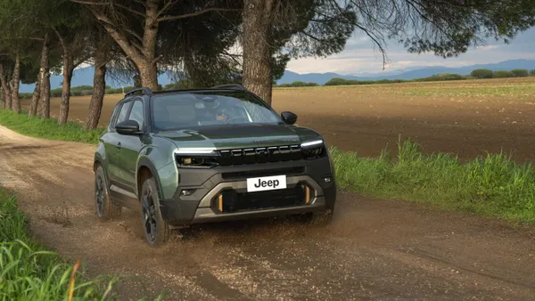 New Jeep Avenger 4xe 85th anniversary