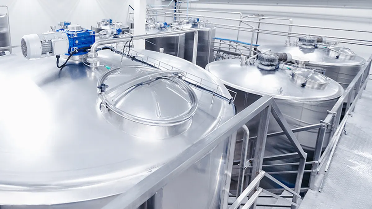 Equipment steel tanks for fermentation and maturation