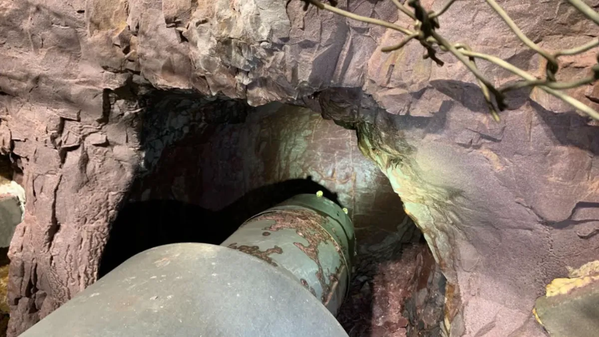 Petra's thermal spallation drill, in the process of boring through Sioux Quartzite on the border of Minnesota and Iowa.