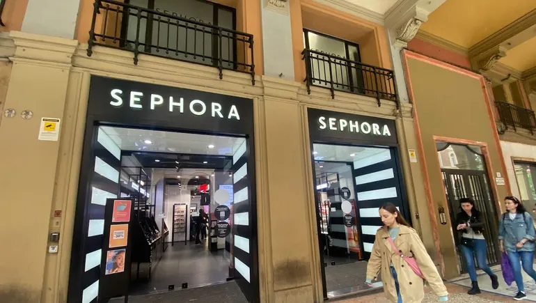 Sephora cozies up to beauty creators with new affiliate program