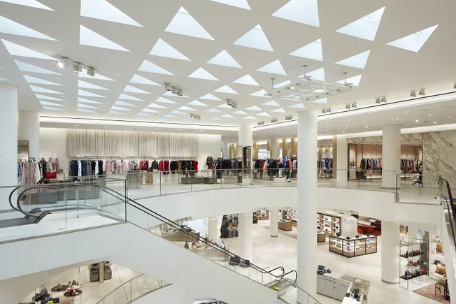 www.retaildive.com