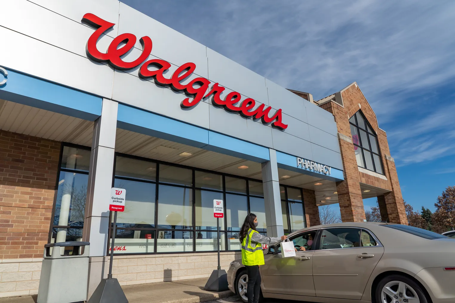 Walgreens revamps its app.