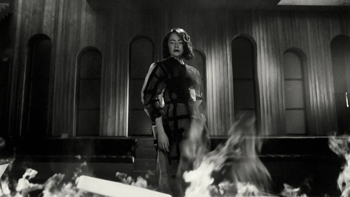 Emma Stone in a Squarespace ad