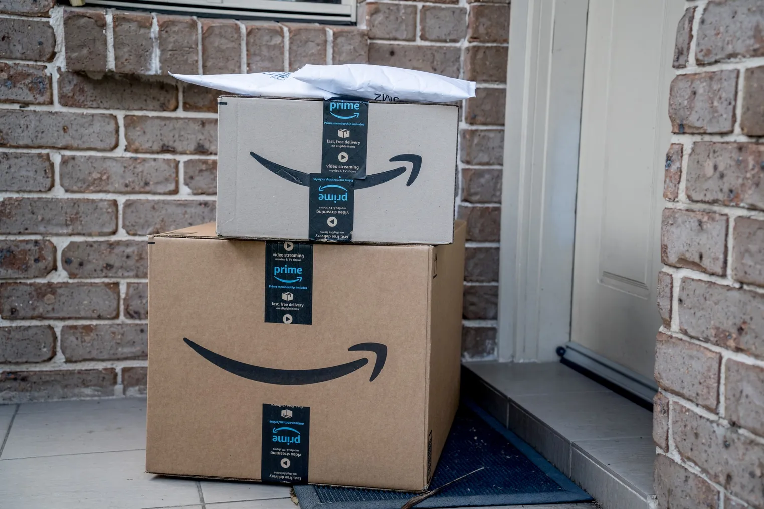 Amazon retail online shopping lawsuit