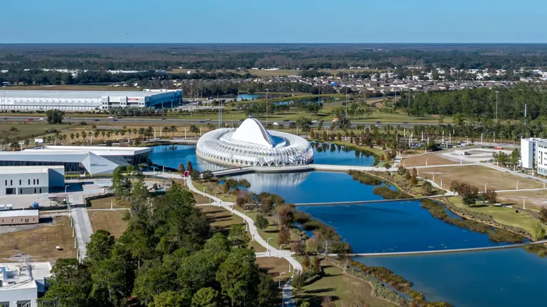 Week in review: New accreditor grants approval to first university