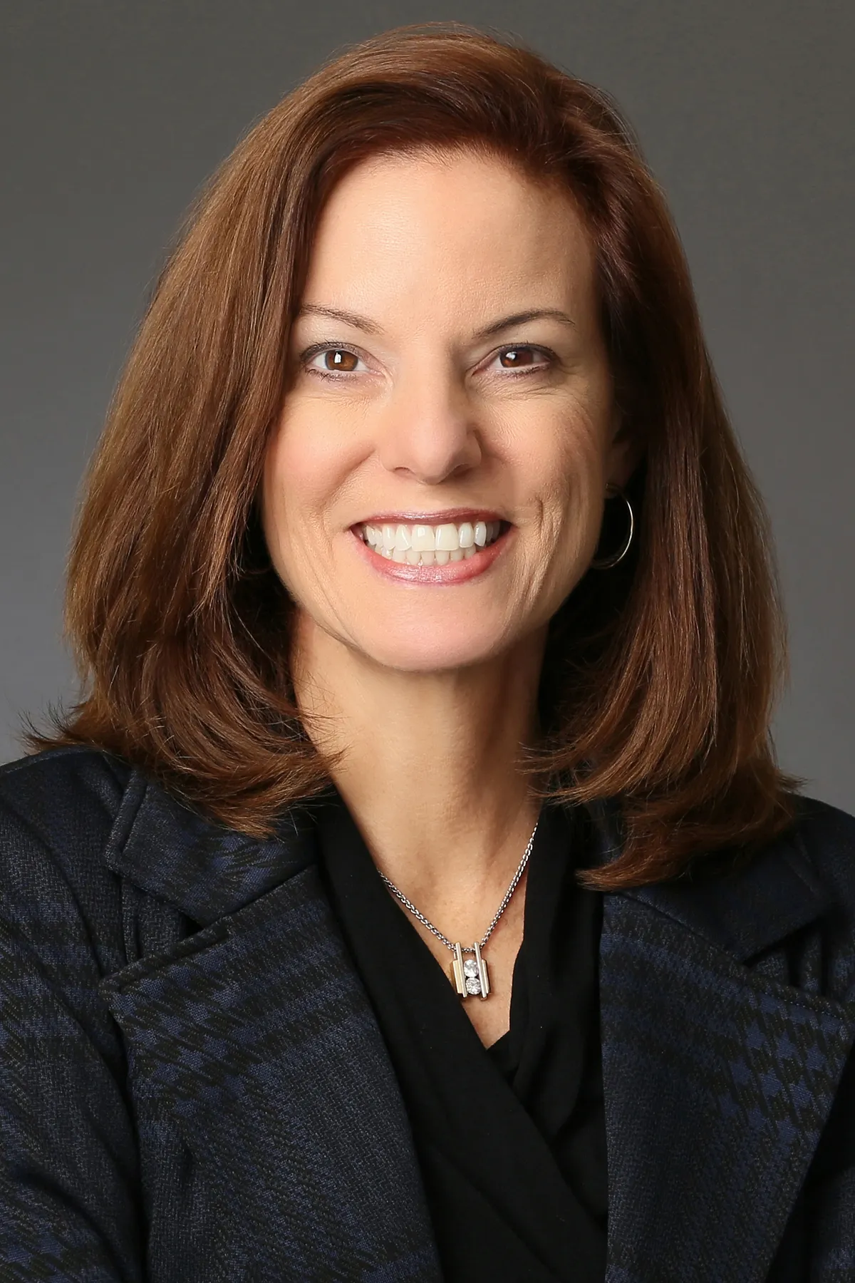 Headshot of Lynn Blake