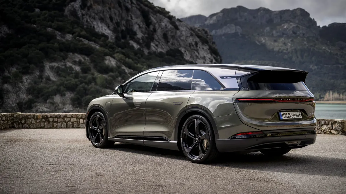 Lucid Gravity Grand Touring 2026