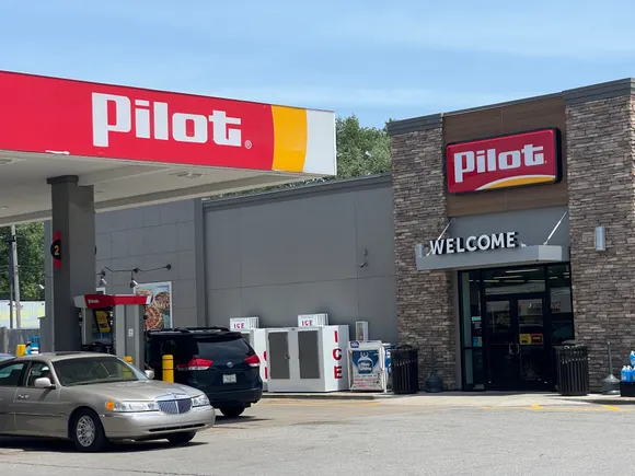 Pilot, GM surpass 200 EV charging sites