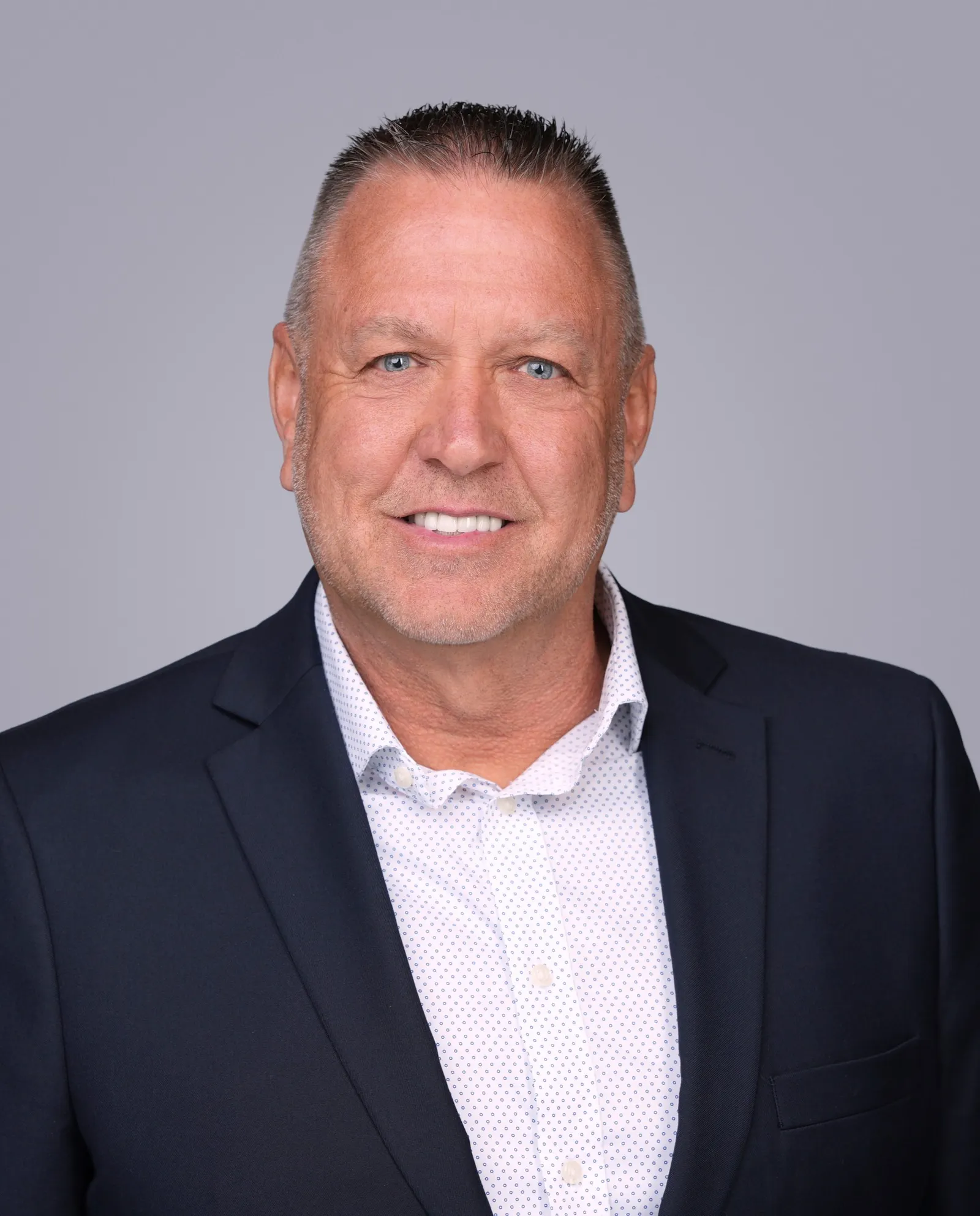 Headshot of Scott Taylor.