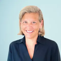 headshot of Kelly Zitzmann, general counsel at Bitly