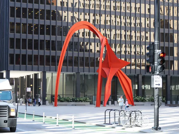 Illinois AG defends card fee law