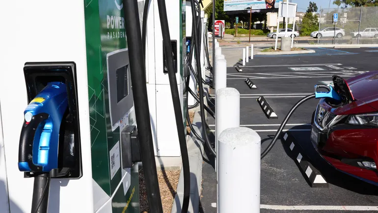 In EV adoption, most US states lag California by at least 5 years