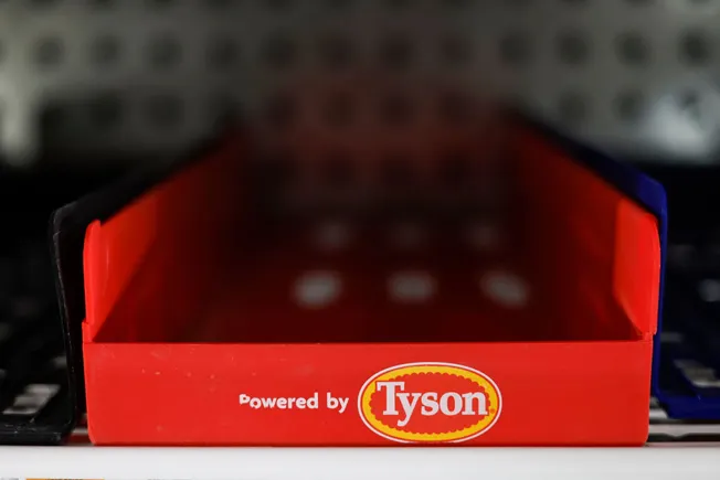 Tyson to close more beef plants amid cattle shortage