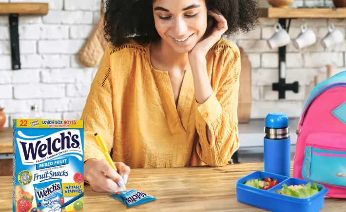 Welch fruit snacks allow parents to use AI to write softer notes to children