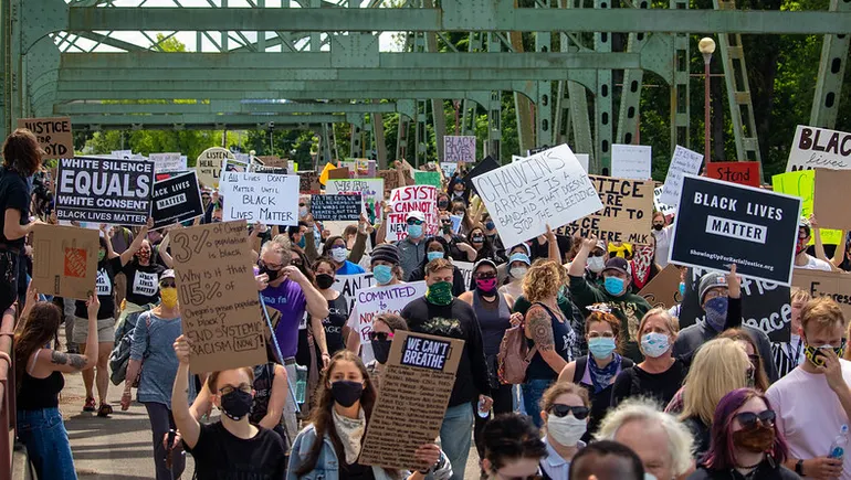 Fleets focus on driver safety as protests spread to roadways | Trucking ...