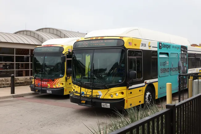 Dallas suburb exits regional transit agency