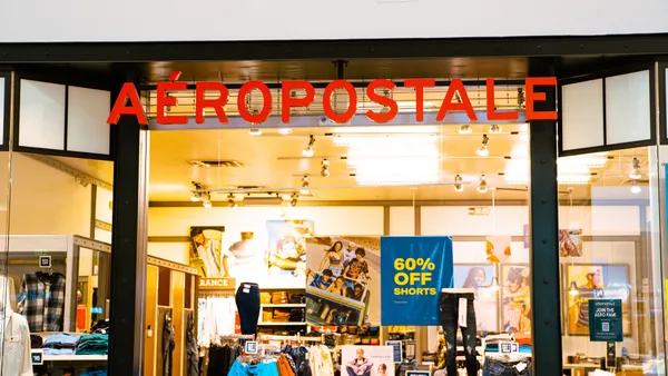 An Aéropostale storefront