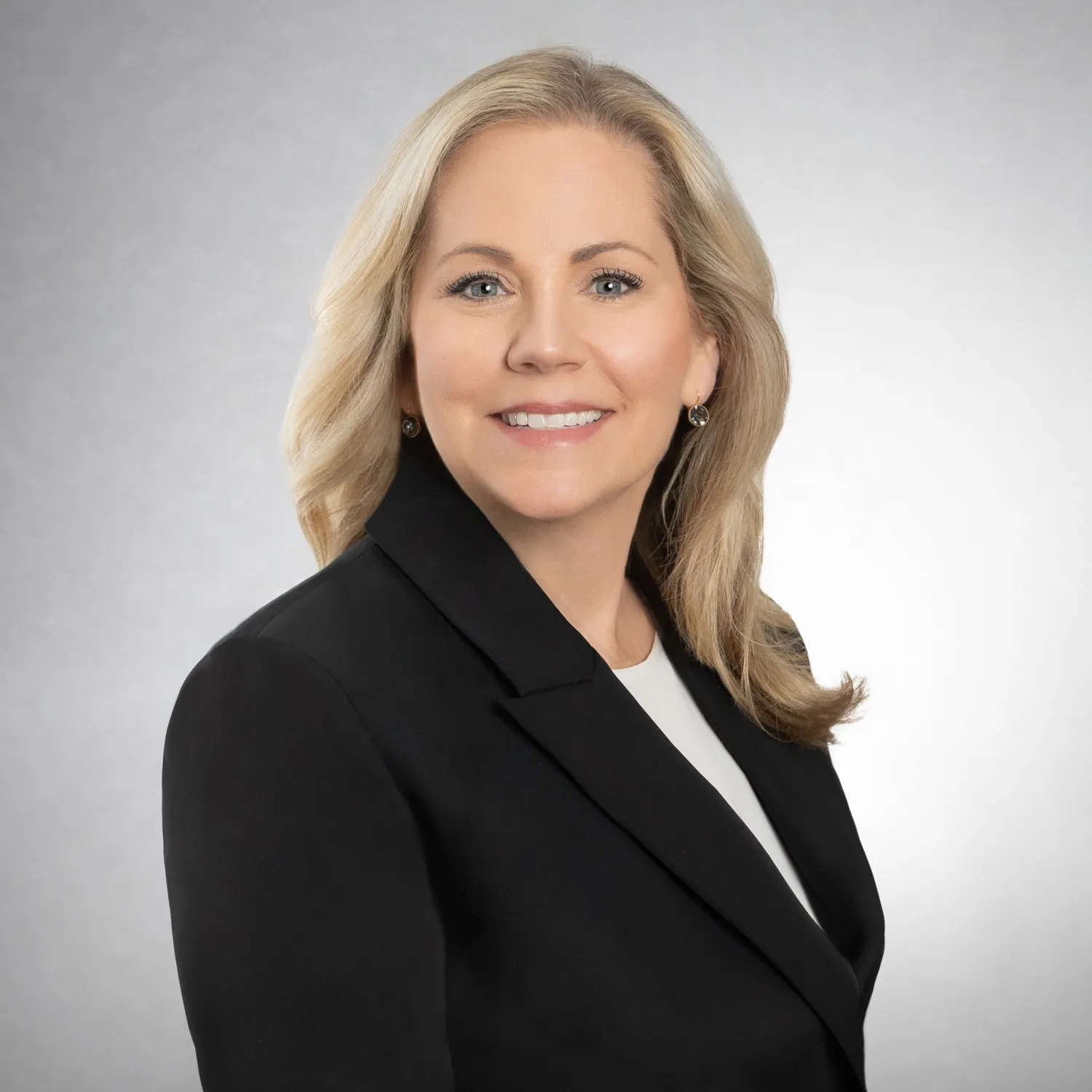 Karen Flores, Leia CFO