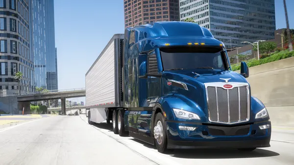 Peterbilt 579 tractor Paccar