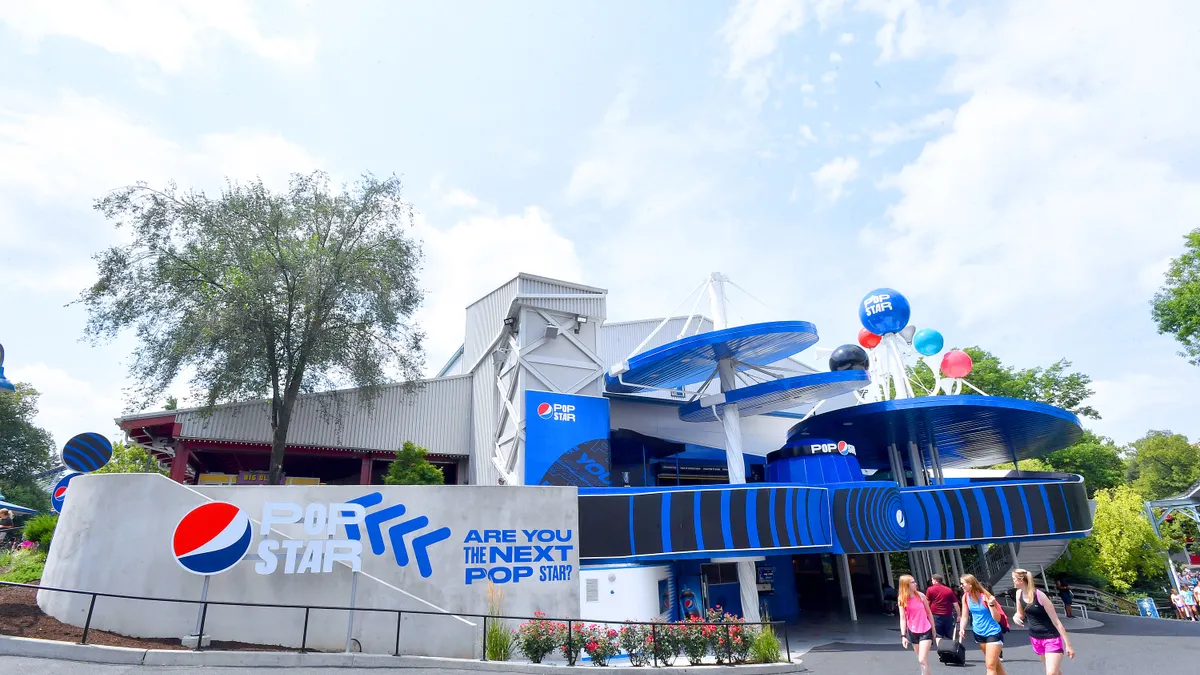 Exterior of Pepsi Pop Star at Hersheypark