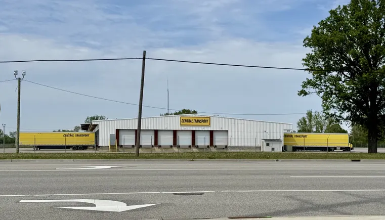 Central Transport reaches .5M settlement with EEOC for allegedly refusing to hire women drivers Central Transport reaches .5M settlement with EEOC for allegedly refusing to hire women drivers