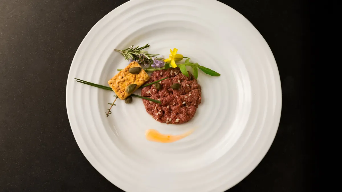 Mosa Meat's cell-based steak tartare