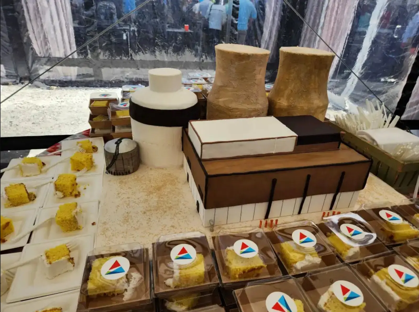 Cake in the shape of a nuclear reactor.