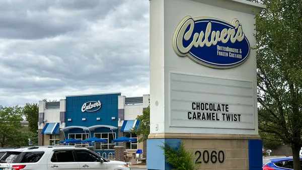 Culver's ButterBurger fast food drive-thru restaurant in Illinois