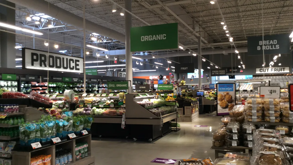 Produce section in Giant Food store