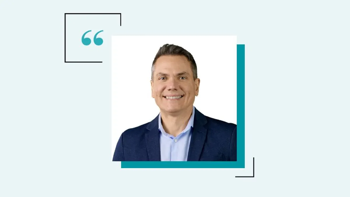 Framed headshot of Kraft Heinz Global CFO Andre Maciel