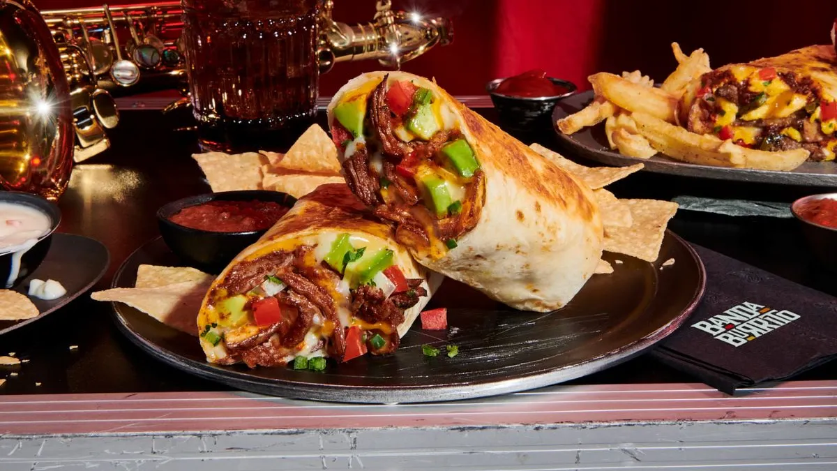 Burritos from Denny's virtual brand Banda Burrito