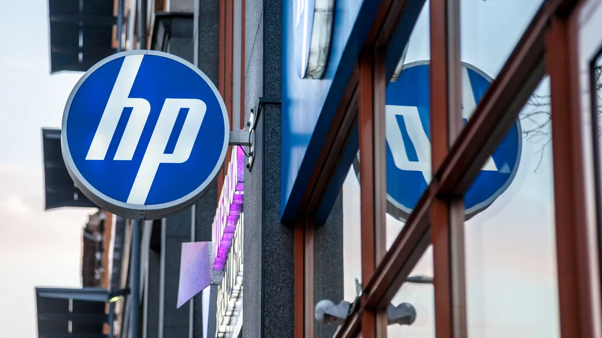 Picture of an HP Shop sign on their main store in Budapest, Hungary.