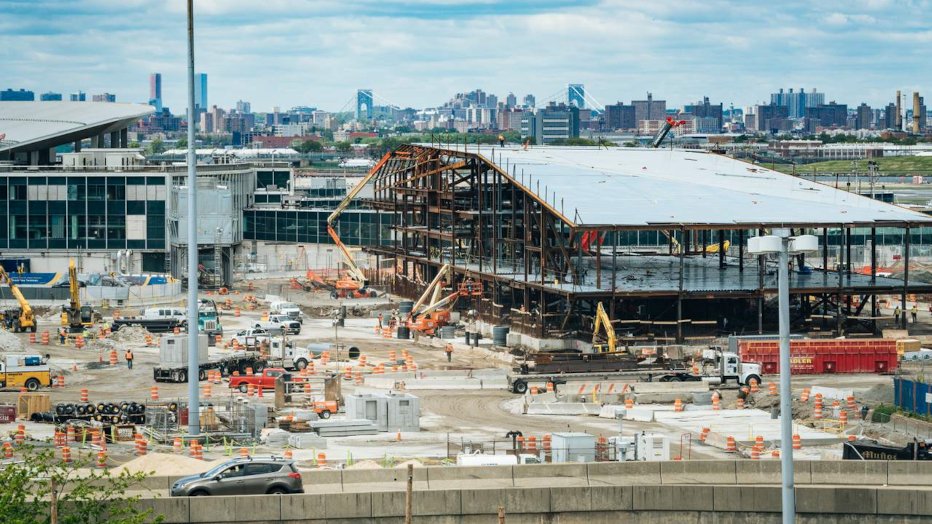 Skanska Construction project: LaGuardia Airport