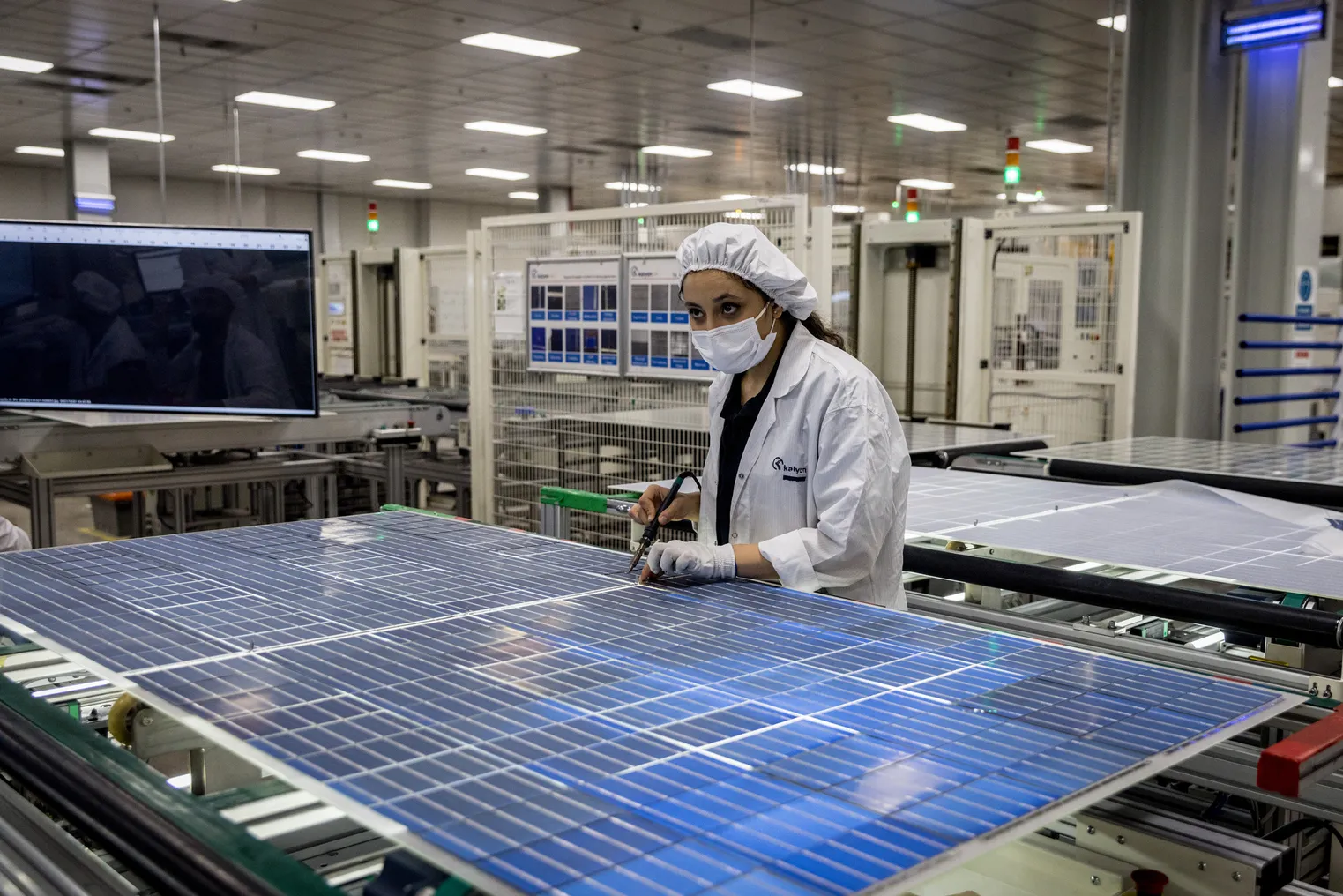 solar-manufacturing