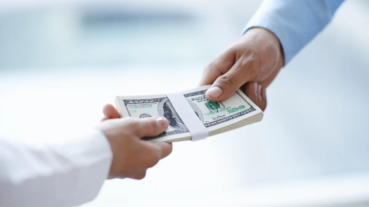 Header image for "5 Key Elements of a CFO's Successful Investor Pitch"