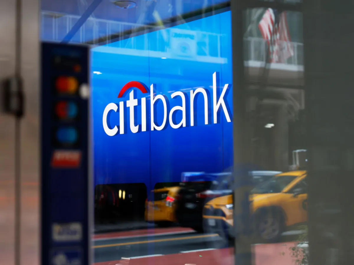Citi, Coinbase ink stablecoin partnership | Banking Dive
