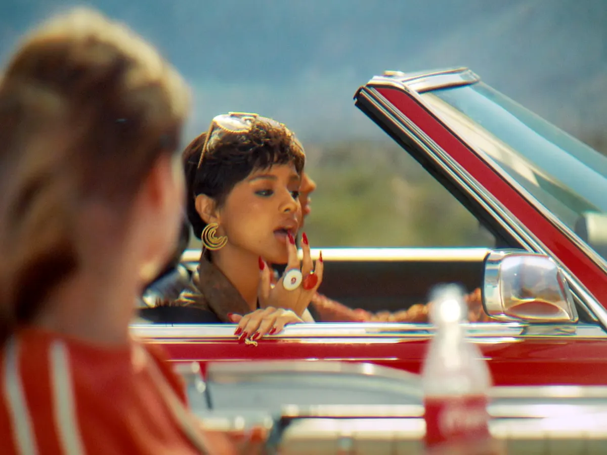 邦楽 Coca Cola Commercial Songs Coca Cola - MAURO ft. ZAIN (Official Video) - YouTube
