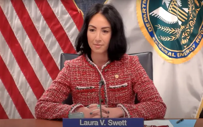 El nuevo comisionado de la FERC dice que la conectividad del centro de datos es la máxima prioridad