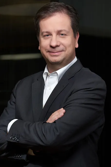 Headshot of Luka Mucic, CFO of Vodafone