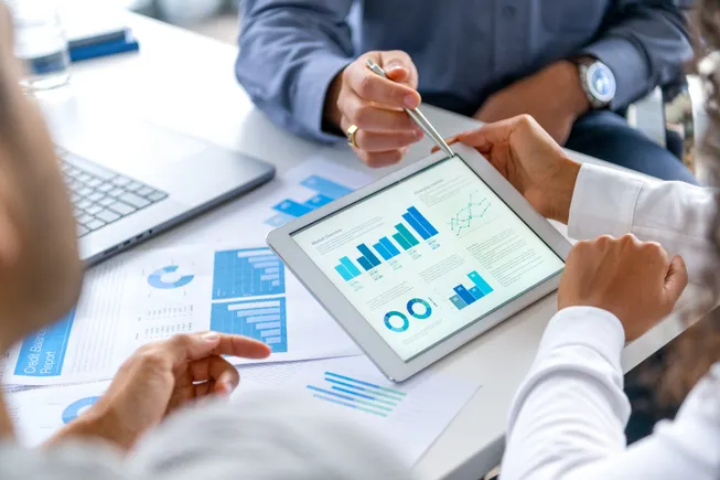 Reinventing finance and tax: Leaders see AI and e-invoicing as agents of change